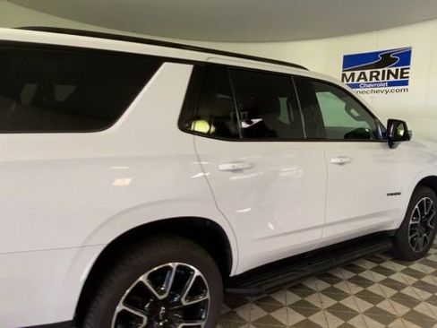 Used 2021 Chevrolet Tahoe RST w/ Luxury Package image 2