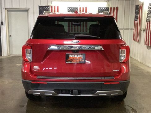 Used 2020 Ford Explorer XLT w/ Equipment Group 202A image 5