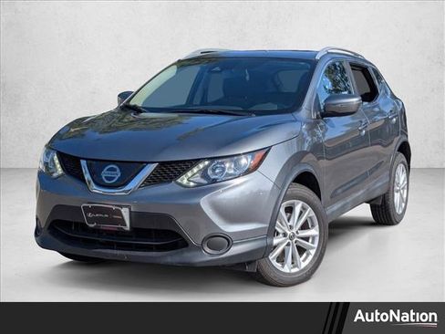 Used 2019 Nissan Rogue Sport SV image 1