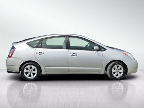Used 2005 Toyota Prius FWD image 3