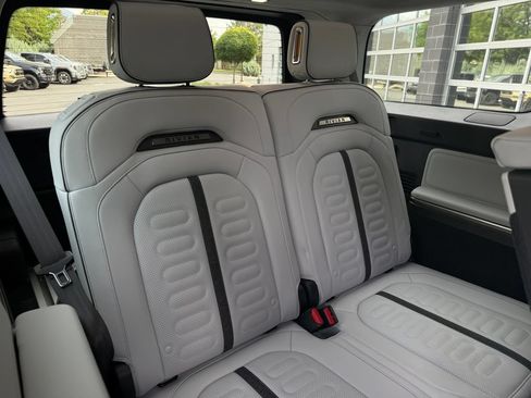 Used 2023 Rivian R1S Adventure AWD/4WD image 48