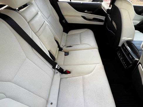 Used 2022 Lexus LX 600 4WD w/ Appearance Package image 41