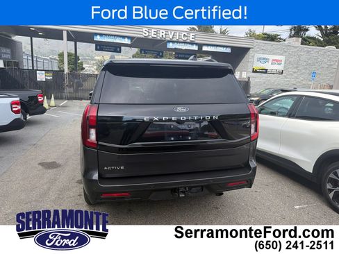 Used 2025 Ford Expedition Active AWD/4WD image 6