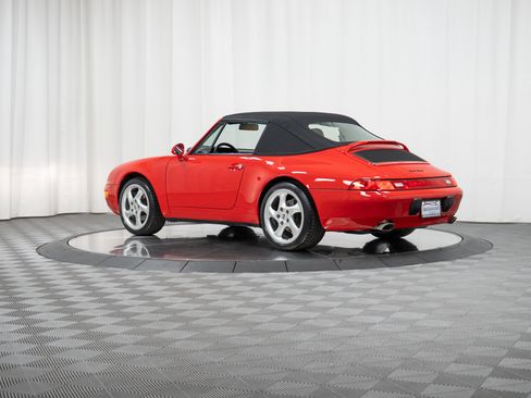 Used 1997 Porsche 911 Carrera RWD image 40