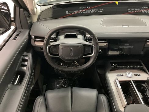 New 2027 Lincoln Navigator Reserve AWD/4WD image 15