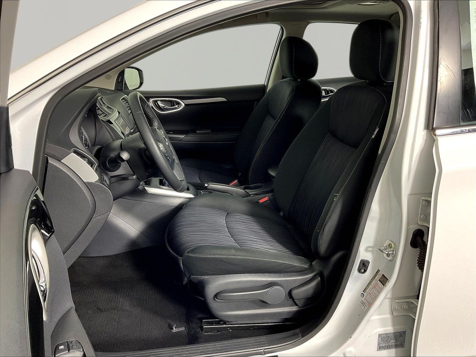 Used 2019 Nissan Sentra SV w/ Special Edition Package FWD image 21