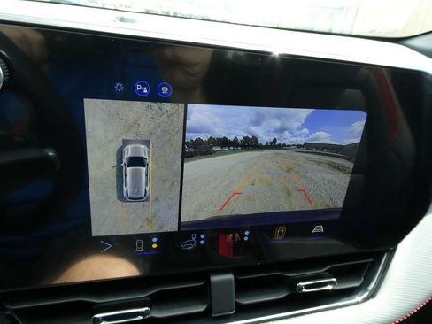New 2027 Chevrolet Equinox RS w/ Safety and Technology Package AWD/4WD image 32