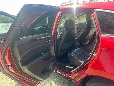 Used 2014 Cadillac SRX Luxury w/ Driver Awareness Package FWD image 10