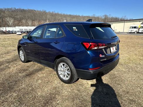 Used 2023 Chevrolet Equinox LS image 19