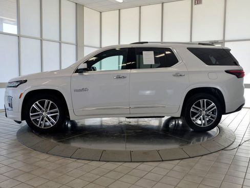 Used 2023 Chevrolet Traverse High Country image 5