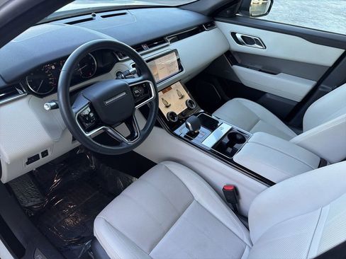 Used 2022 Land Rover Range Rover Velar S AWD/4WD image 9
