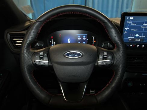 Used 2024 Ford Escape ST-Line w/ Tech Pack #1 AWD/4WD image 11