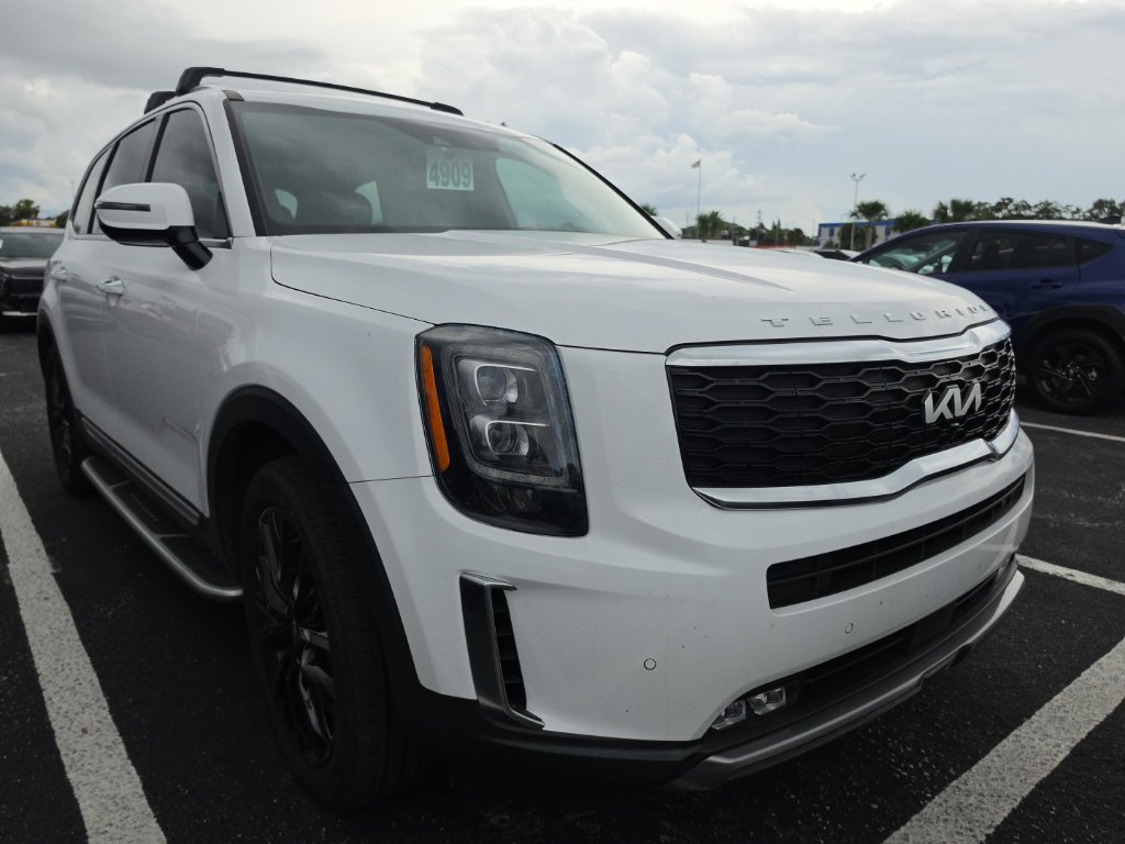 Certified 2022 Kia Telluride SX w/ SX Prestige Package AWD/4WD image 2