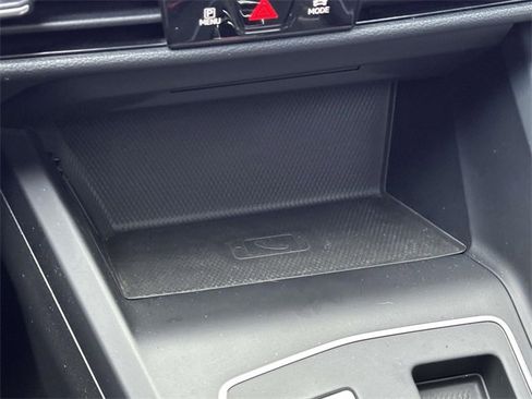 Used 2022 Volkswagen GTI Autobahn image 32