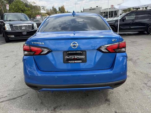 Used 2021 Nissan Versa SV FWD image 18