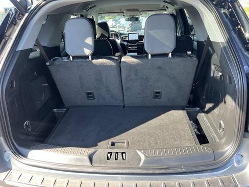 Certified 2023 Ford Explorer Limited w/ Equipment Group 301A AWD/4WD image 12