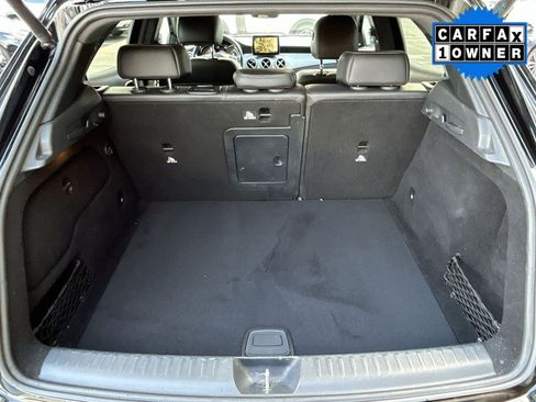 Used 2017 Mercedes-Benz GLA 250 4MATIC image 25