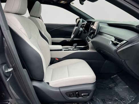 Used 2025 Lexus RX 350 Premium image 7