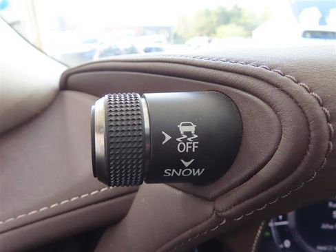 Used 2019 Lexus LS 500 w/ Interior Upgrade Package RWD image 26