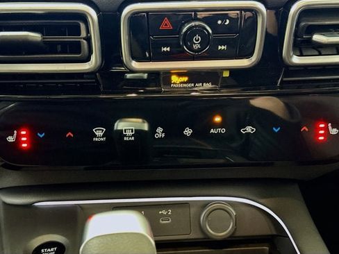 New 2026 Nissan Sentra SR image 13