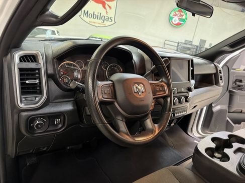 Used 2024 RAM 3500 Tradesman w/ Chrome Appearance Group AWD/4WD image 27
