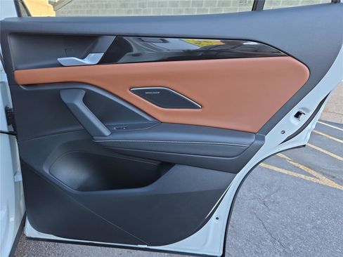 New 2026 Volkswagen Tiguan SEL R-Line image 30