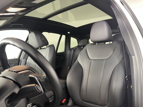 Used 2021 BMW X3 xDrive30i w/ Convenience Package image 12
