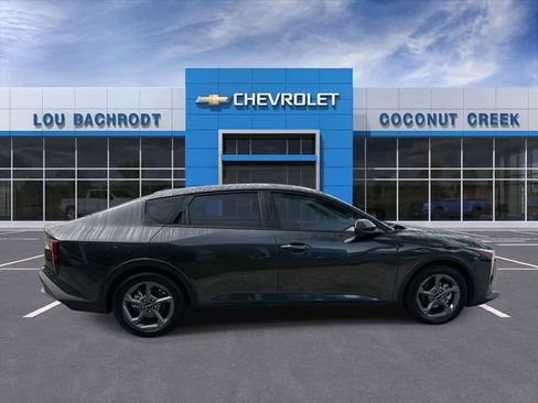 Used 2025 Kia K4 FWD image 9