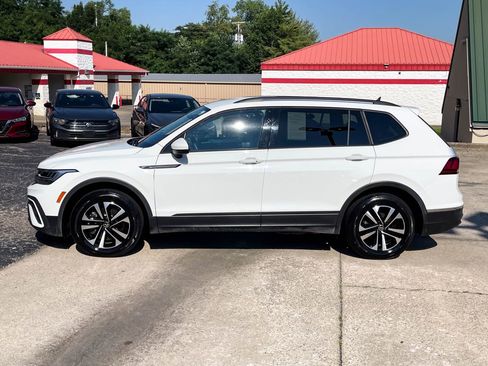 Used 2024 Volkswagen Tiguan S image 3