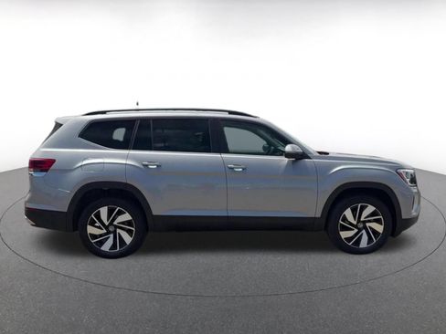 Used 2026 Volkswagen Atlas SE FWD image 13