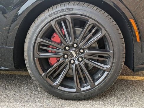New 2026 Cadillac Lyriq V w/ LPO, Floor Liner Package AWD/4WD image 28