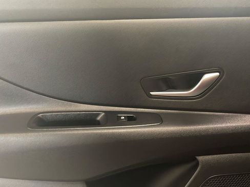 Certified 2023 Hyundai Elantra SEL FWD image 17