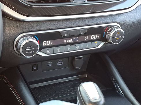 Used 2025 Nissan Altima 2.5 SR w/ SR Premium Package FWD image 26