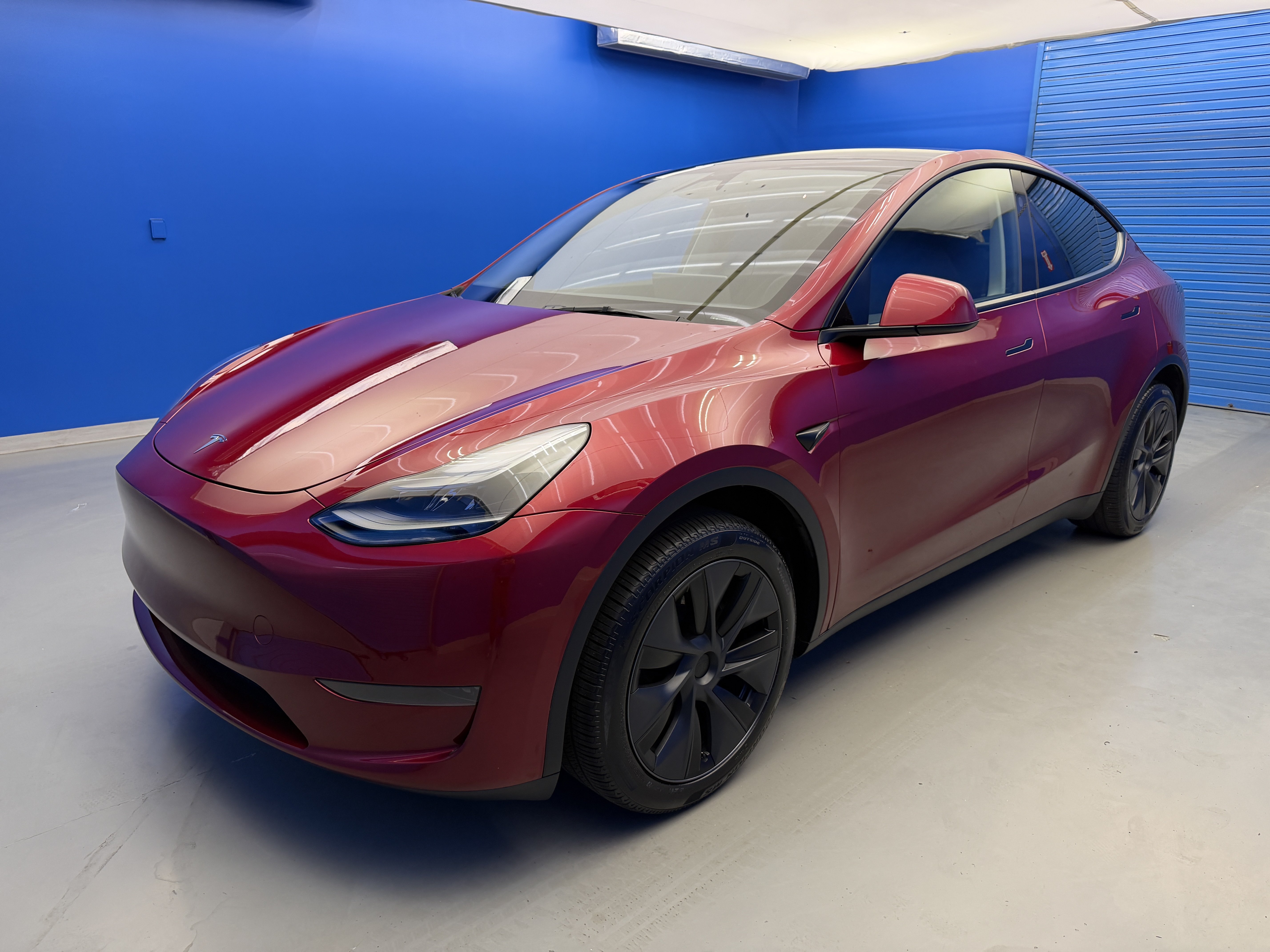 Used 2025 Tesla Model Y Long Range RWD image 4