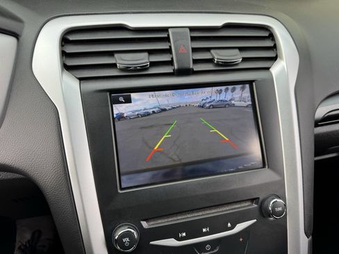 Used 2013 Ford Fusion SE image 28