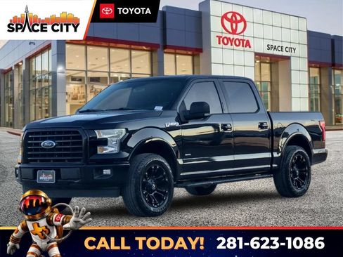 Used 2017 Ford F150 XLT w/ Equipment Group 302A Luxury RWD image 1