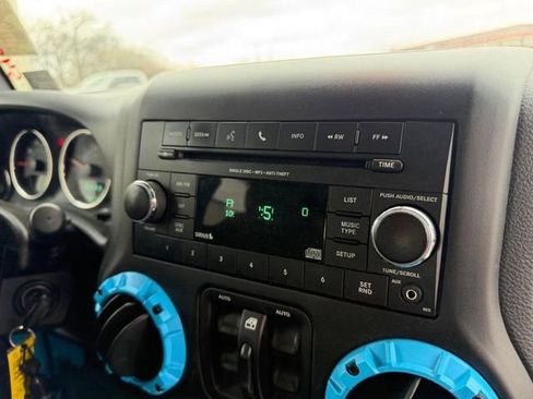 Used 2017 Jeep Wrangler Unlimited Sport w/ Quick Order Package 24S image 10