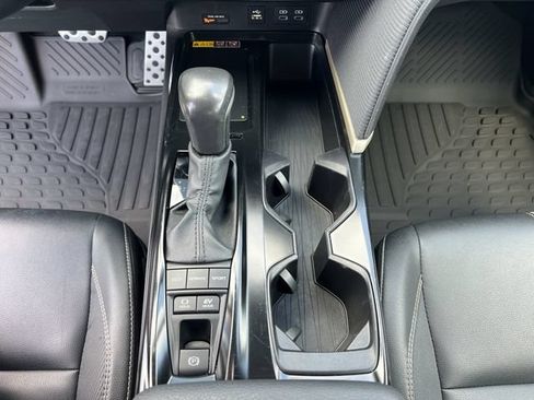 Used 2025 Toyota Camry SE FWD image 20