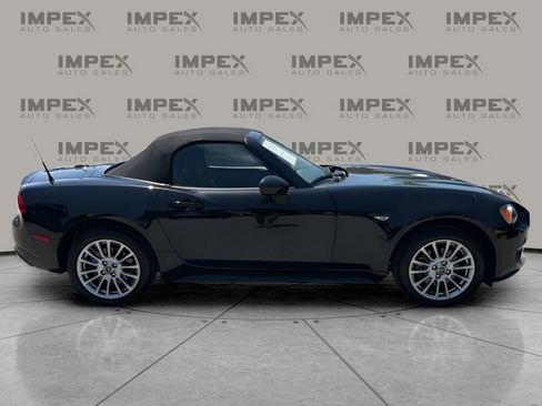 Used 2018 FIAT 124 Spider Classica w/ Technology & Siriusxm Group RWD image 7