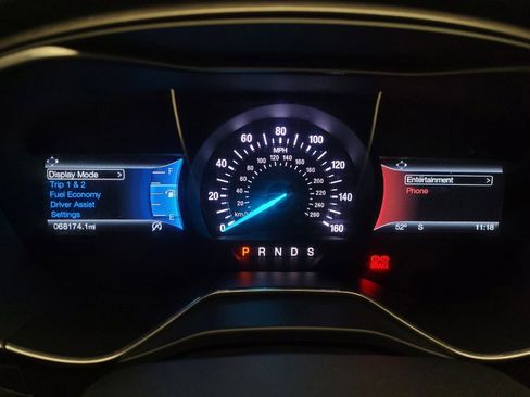 Used 2017 Ford Fusion SE w/ Fusion SE Technology Package image 23