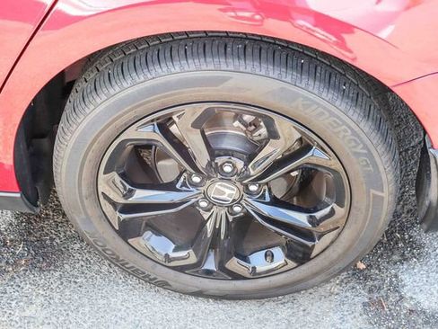 Used 2025 Honda Accord SE image 8