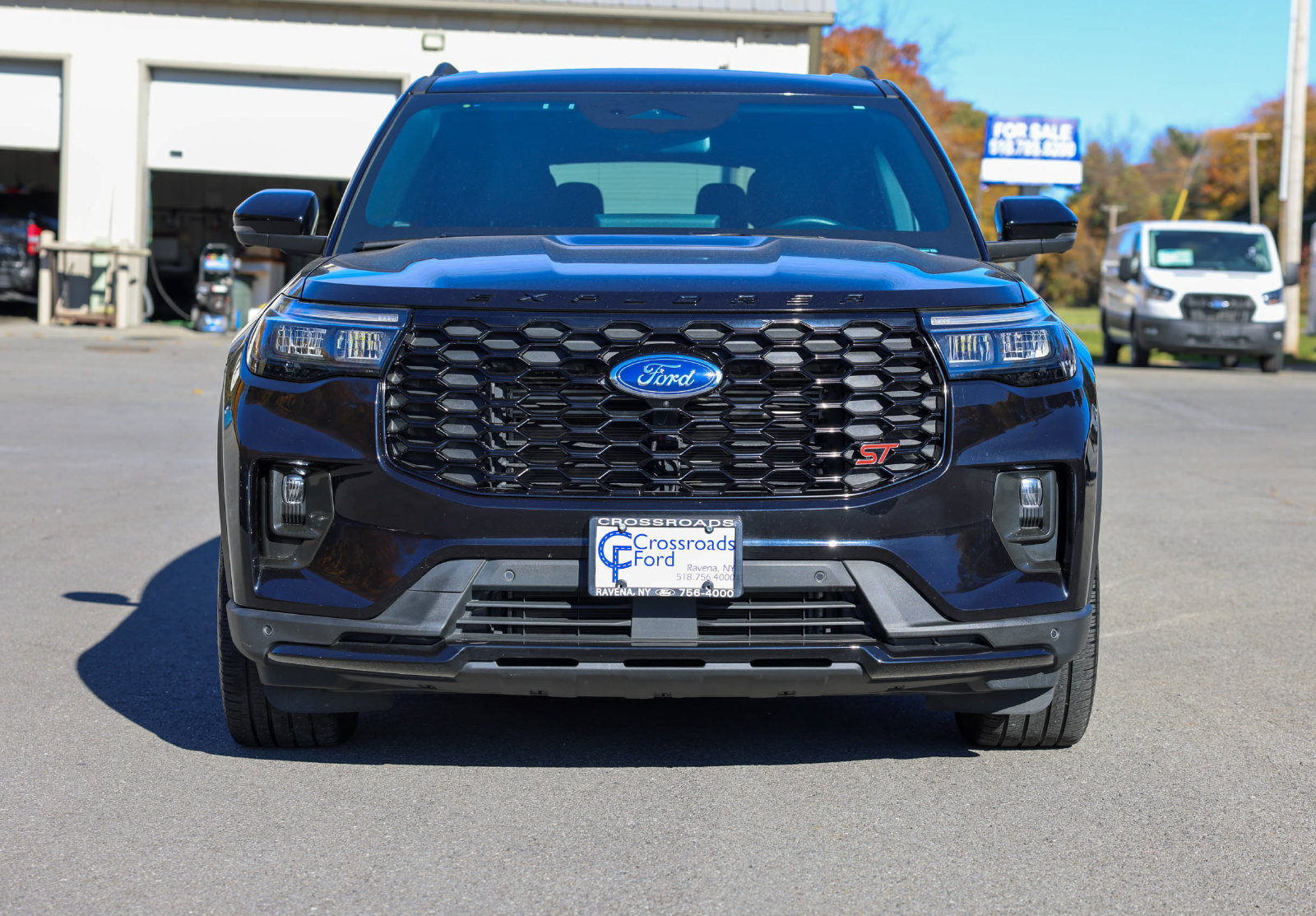 Used 2025 Ford Explorer ST w/ Sun And Sound Package AWD/4WD image 4