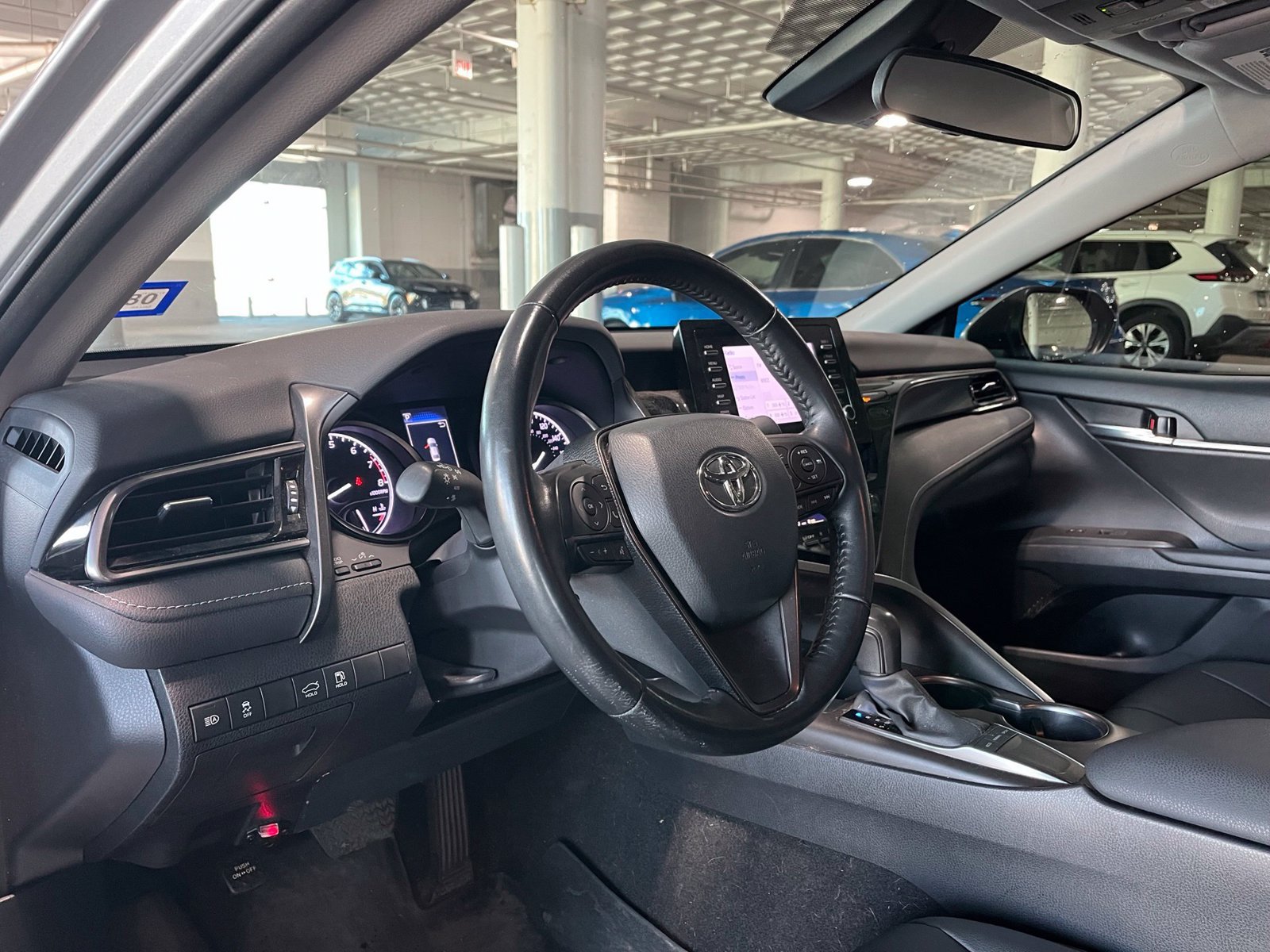 Used 2022 Toyota Camry SE w/ Carpet Mat Package (TMS) FWD image 16