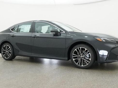 New 2026 Toyota Camry XLE AWD/4WD image 7