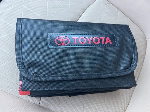 Used 2023 Toyota RAV4 XLE image 37