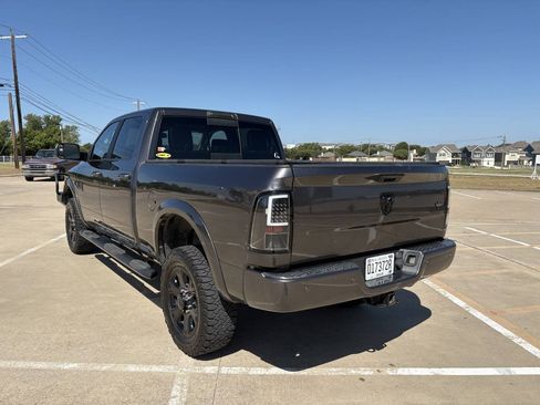 Used 2018 RAM 2500 Lone Star w/ Sport Appearance Group AWD/4WD image 3