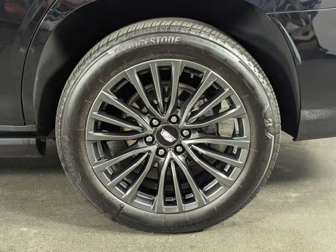 Used 2025 Cadillac Escalade Sport Platinum AWD/4WD image 11