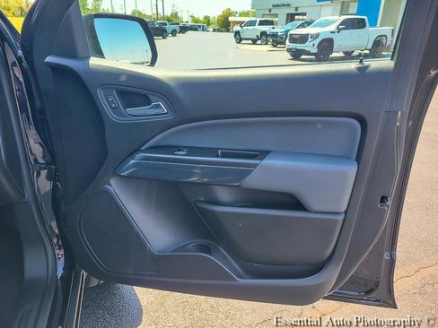 Certified 2019 Chevrolet Colorado Z71 w/ Z71 Midnight Edition AWD/4WD image 23