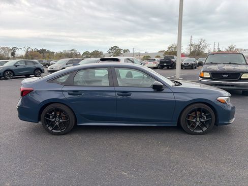 Certified 2025 Honda Civic Sport image 8