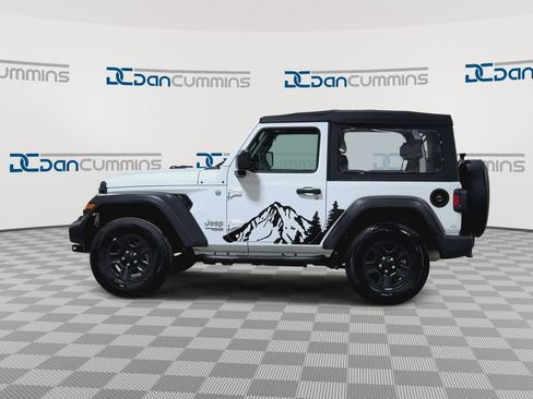Used 2021 Jeep Wrangler Sport image 9